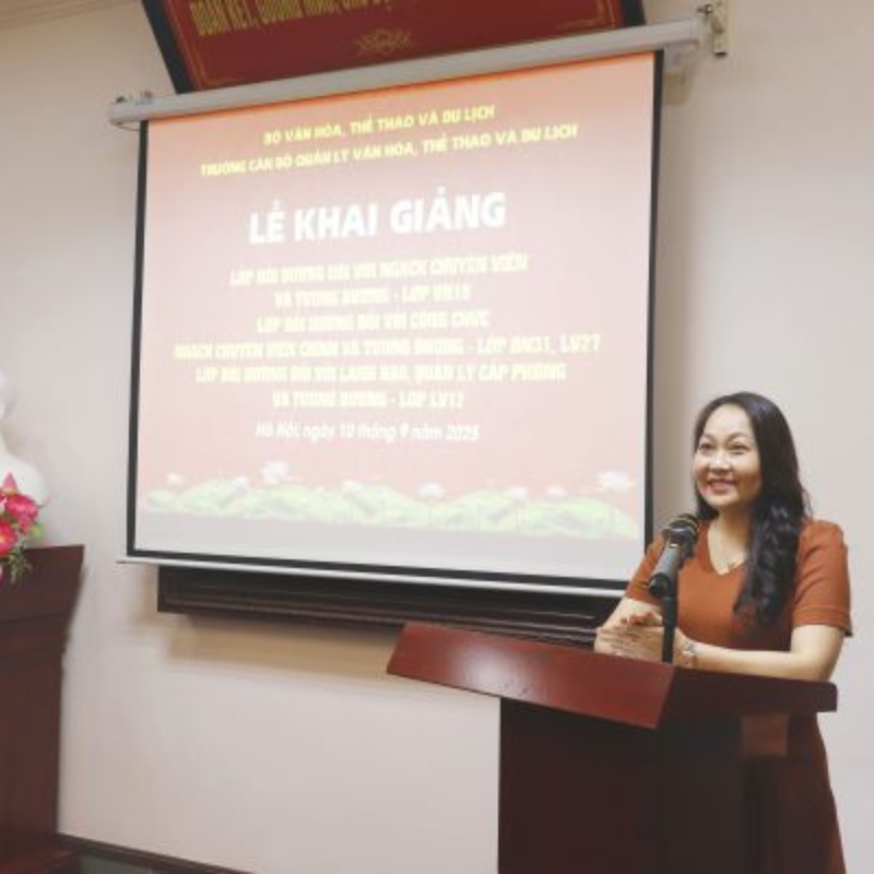 Tiêu chuẩn xếp ngạch chuyên viên và giữ ngạch theo Thông tư mới